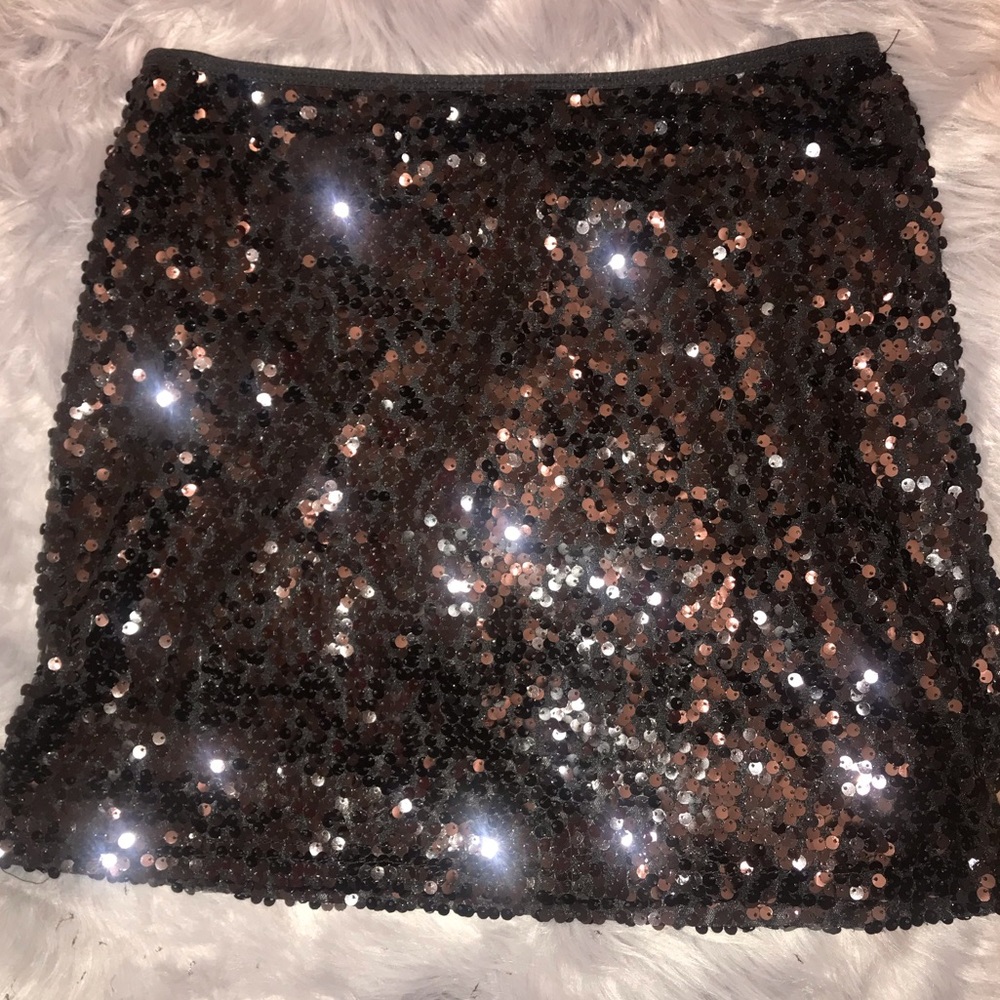 Fashion Nova - Sequins Skirt